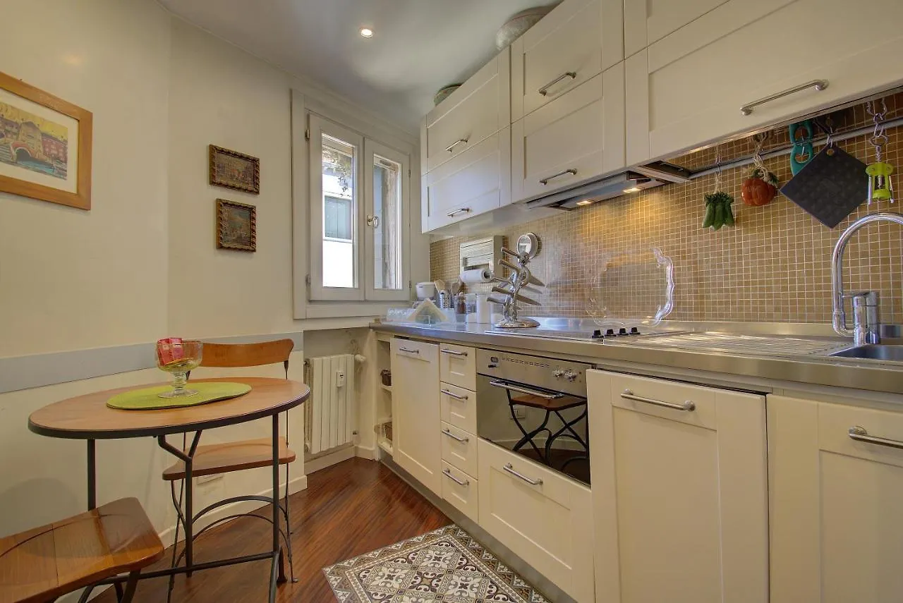 Moors Terrace Apartment Venice